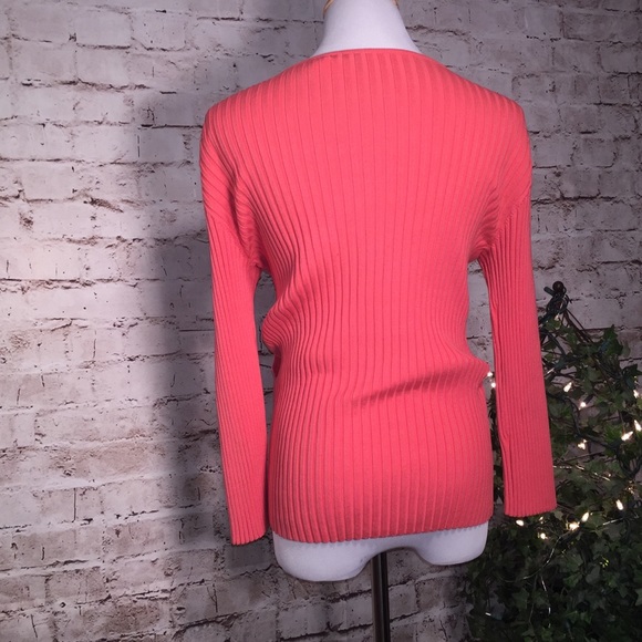 Beautiful V-neck Sweater with Embellishments - Picture 5 of 7
